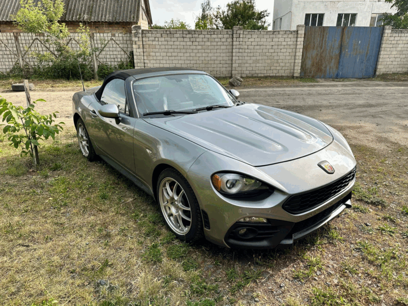 Fiat 124 Spider Родстер