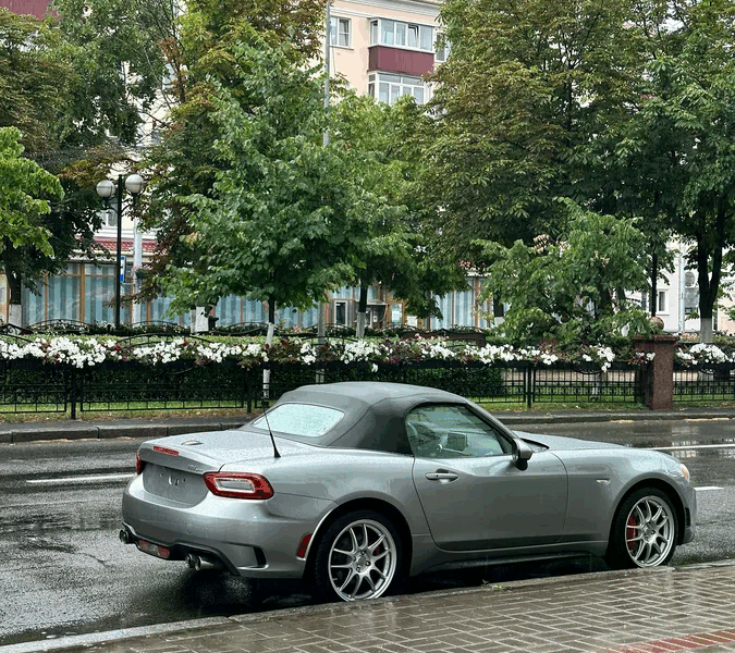 Fiat 124 Spider Родстер